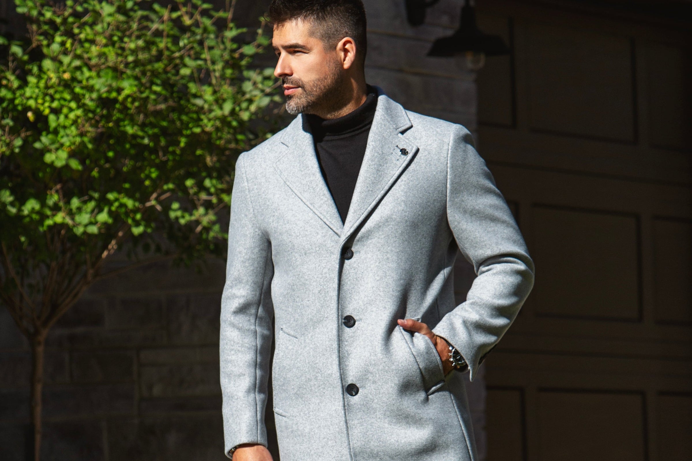 VÊTEMENTS D'EXTÉRIEURS