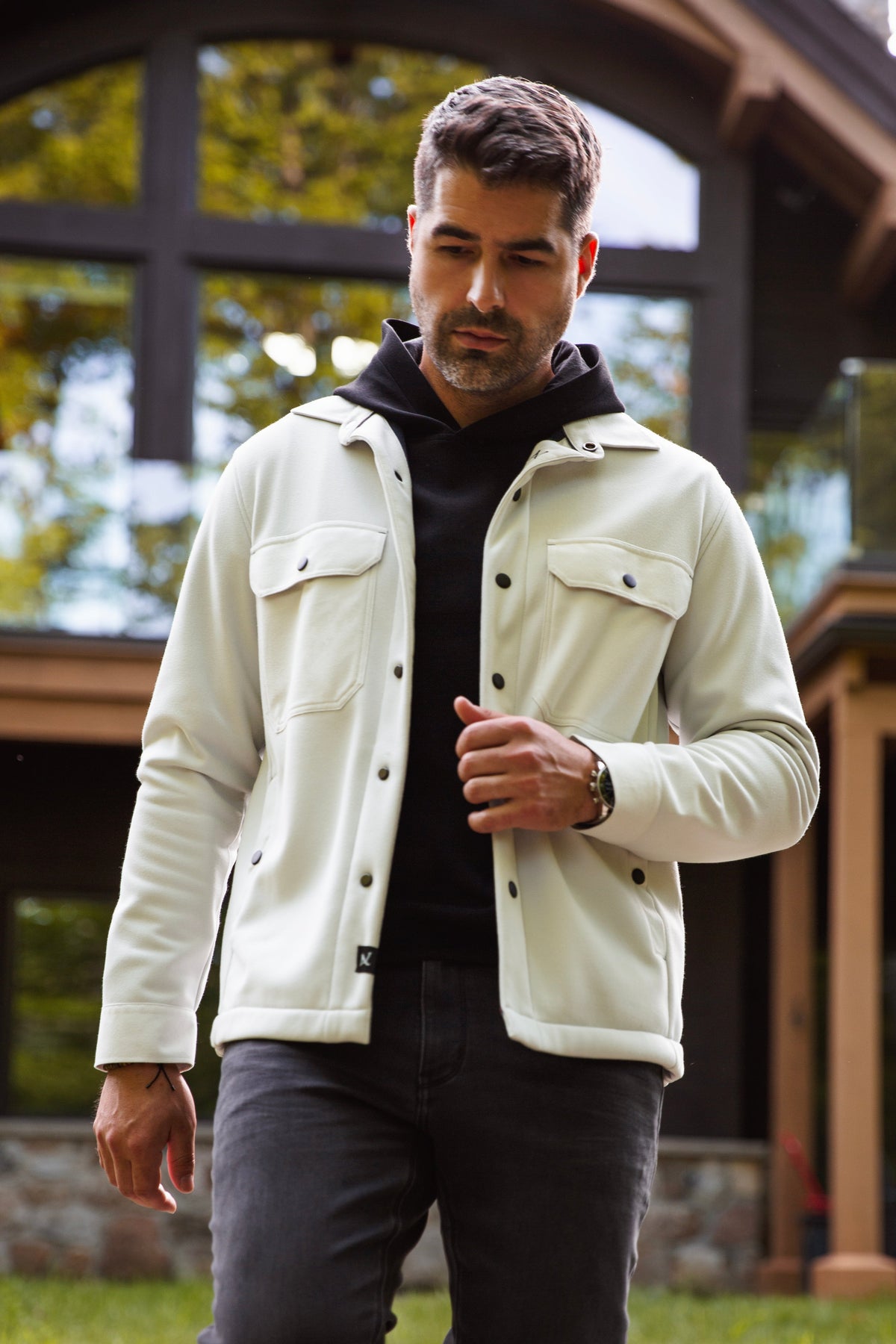 VÊTEMENTS D'EXTÉRIEUR