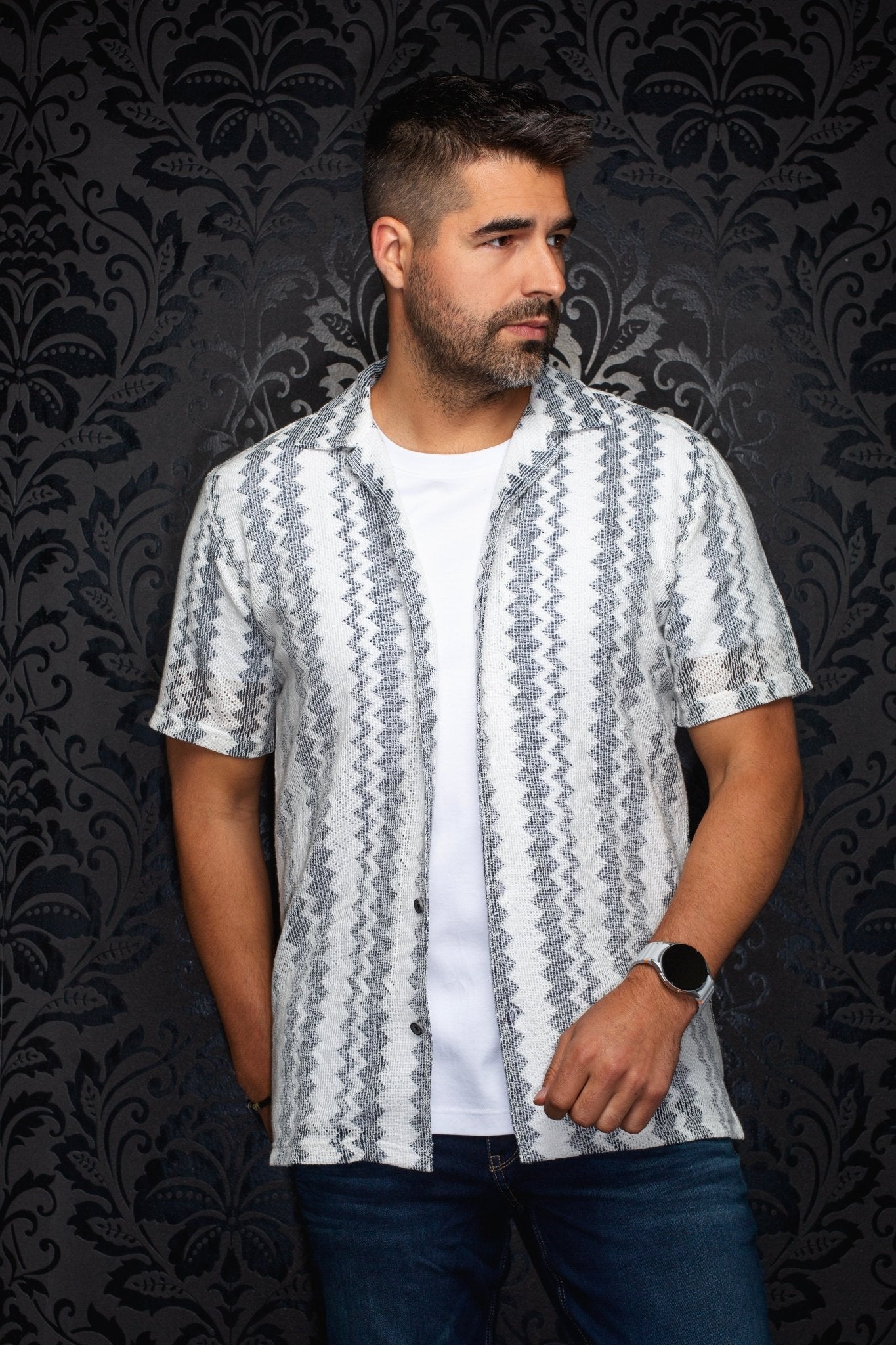 CHEMISE MANCHES COURTES COL OUVERT | RAJ - T, White Navy - AU NOIR